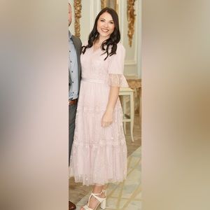 Ivy City Co Jules Dress in Pink - Size Large